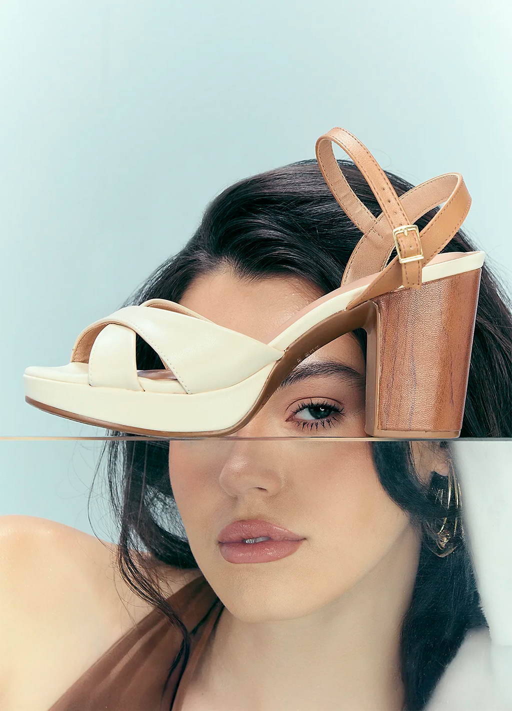 SANDALIA DAMA 8371.219 Crema