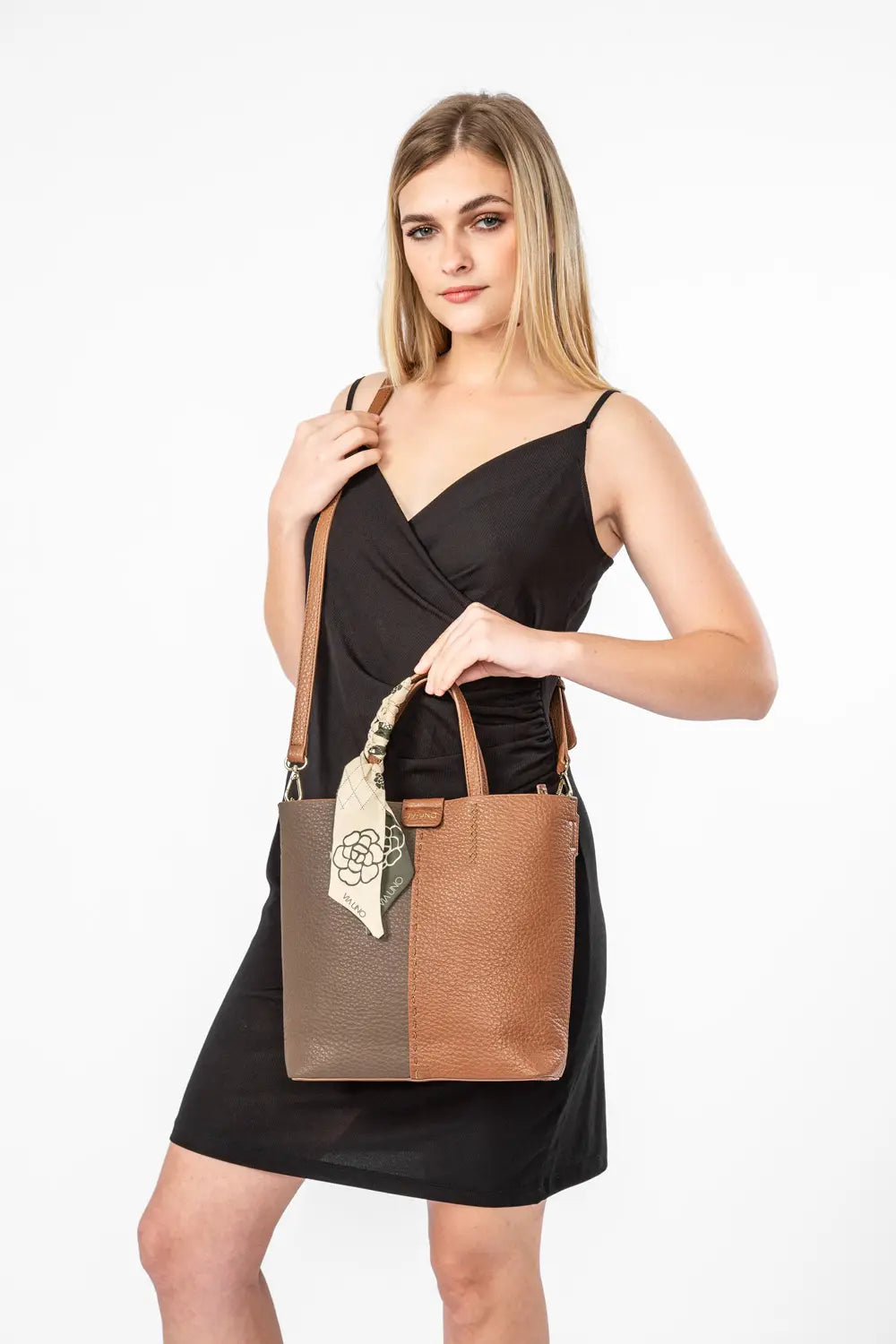 Cartera Dama GJQ23006 Marrón
